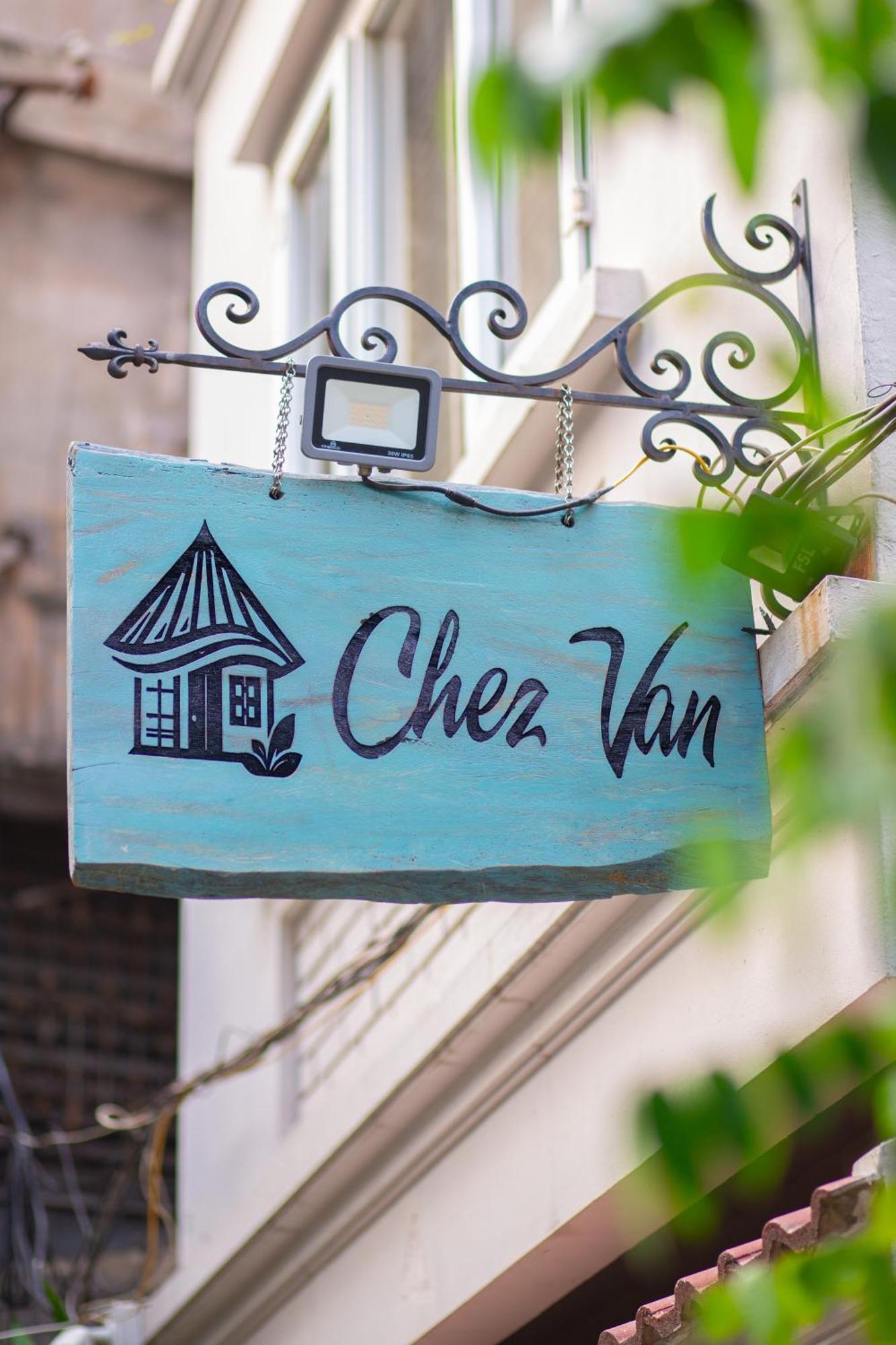 Chez Van Ханой Экстерьер фото